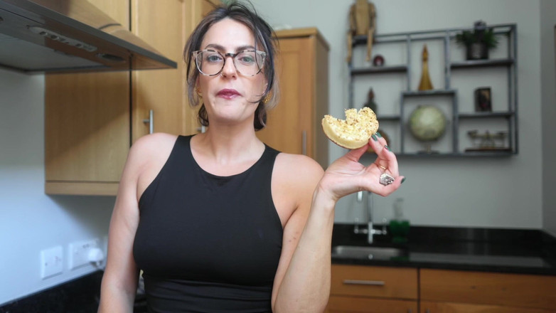 Countess diamond: Потные подмышки твоей домины соседки по комнате