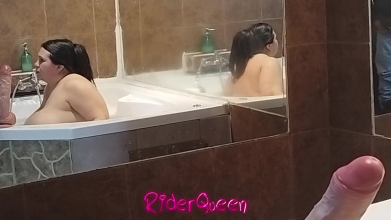 Riderqueen: Riderqueen Just for You, Vídeo para Fãs.