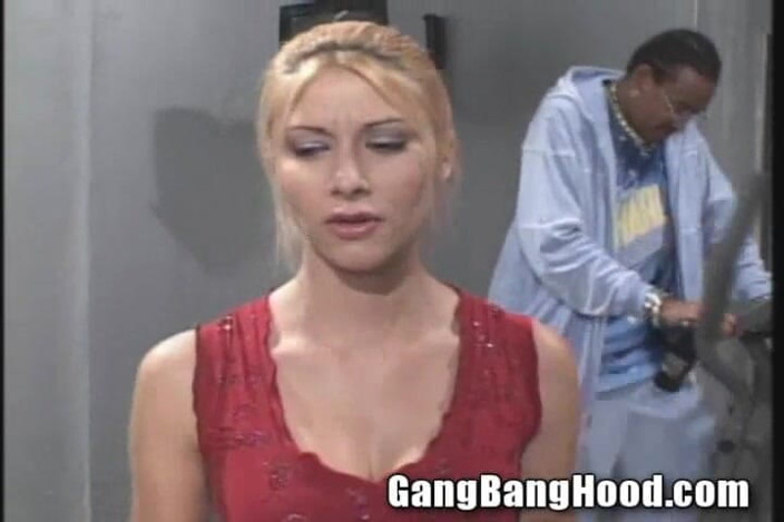 Gang Bang Hood: Anale palestra ho cagna bianca grande cazzo nero anale treno...