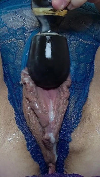 Fisting dildo Krémová masturbace - vibrátorový orgasmus v kalhotkách bez rozkroku