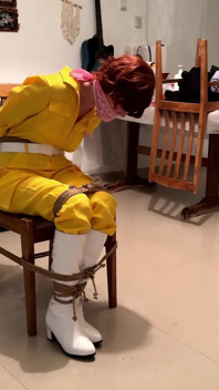 エイプリル・オニールのコスプレチェア