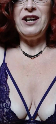 Eroticallyellie Is Just a Stupid, Worthless Slut