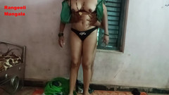 Rangeeli_Mangala: Desi marathi bhabhi trở nên nứng