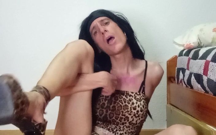 Penelopene27: Penelopene travestito sottomessa