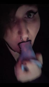Gothicc Greya