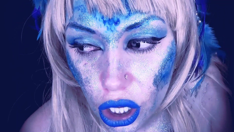 Goddess Misha Goldy: Voor altijd op slot en verdomd door wrede sirene