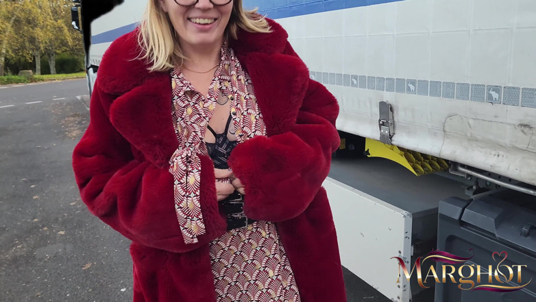 Sexymarghot: Parcheggio espositivo: Routier mi vede e mi scopa come una...
