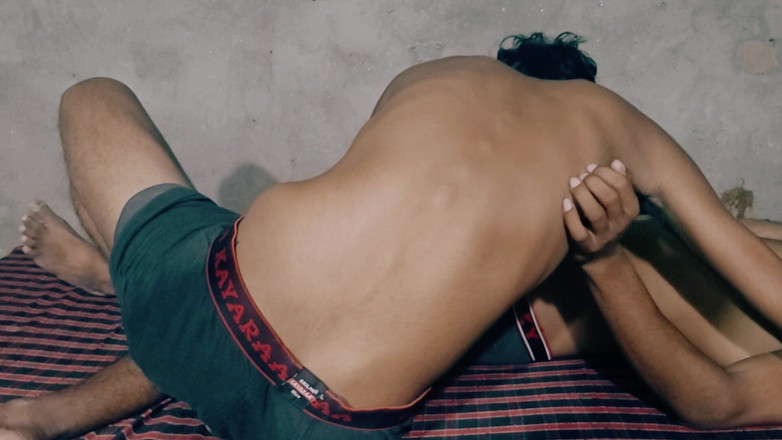 Damniraj: デシのトップとボトムの男がセックスしてる