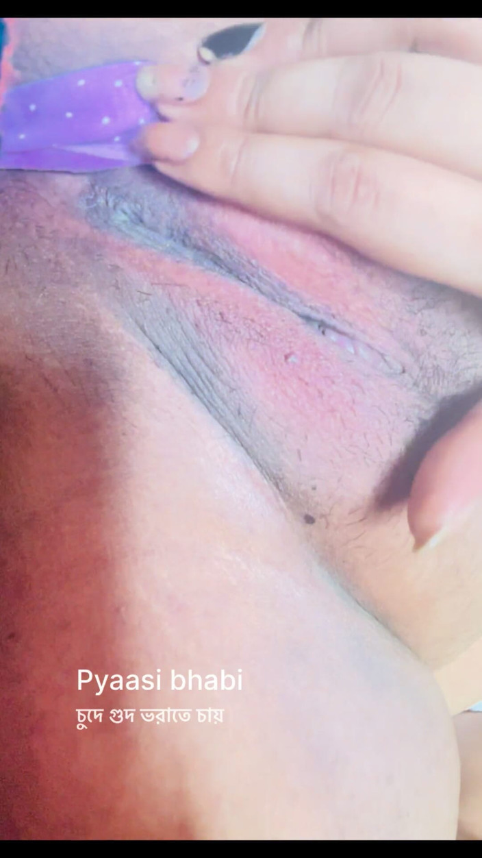 Slider: Hot Horny Bhabi Needs Big Cock