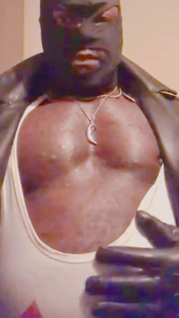 Black smoking muscle stepdad: Verbal Big Muscle – Sesi Titplay