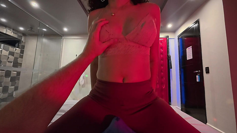 College-couple: POV - le meilleur lapdance de tous les temps, assjob en...