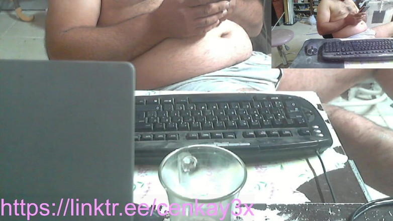CenkAy: Papai estava na webcam ao vivo