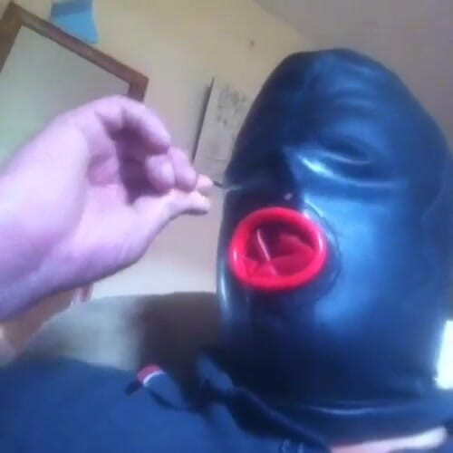Jameschris1234: मुखौटा और Gasmask