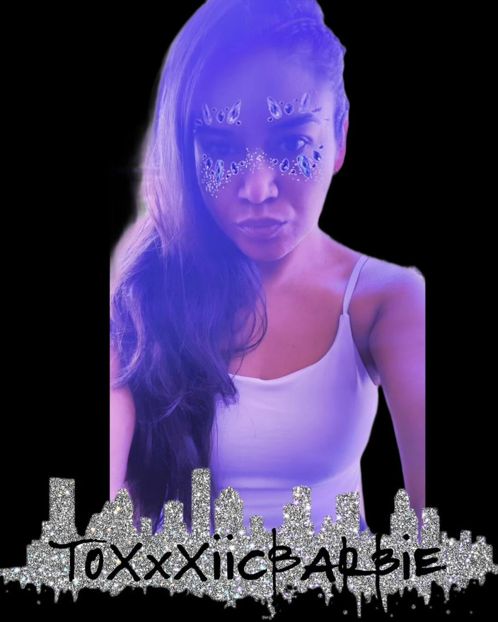 ToXxXiicBarbiie: Скажи Hiiiii ToxxxiicBarbiie из Техаса