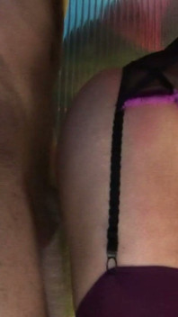 Orgy Sluts Scen-1_orgy av slampor i Latex underkläder Njuter av sprut tillsammans.