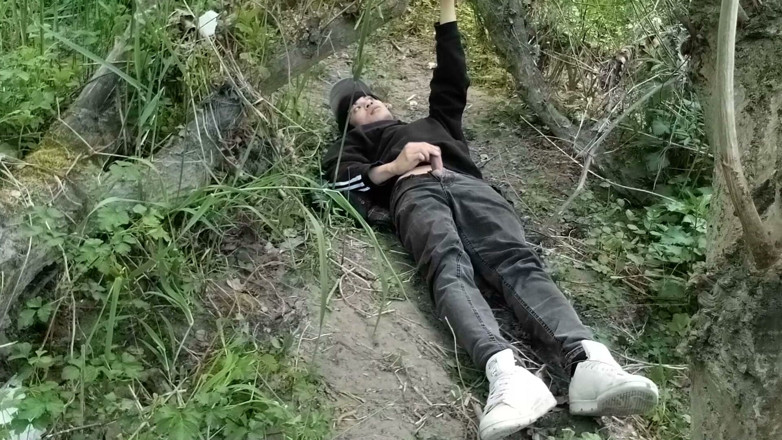 Jon Arteen: This Gay Twink Sticks His Cock Through His Fly to...