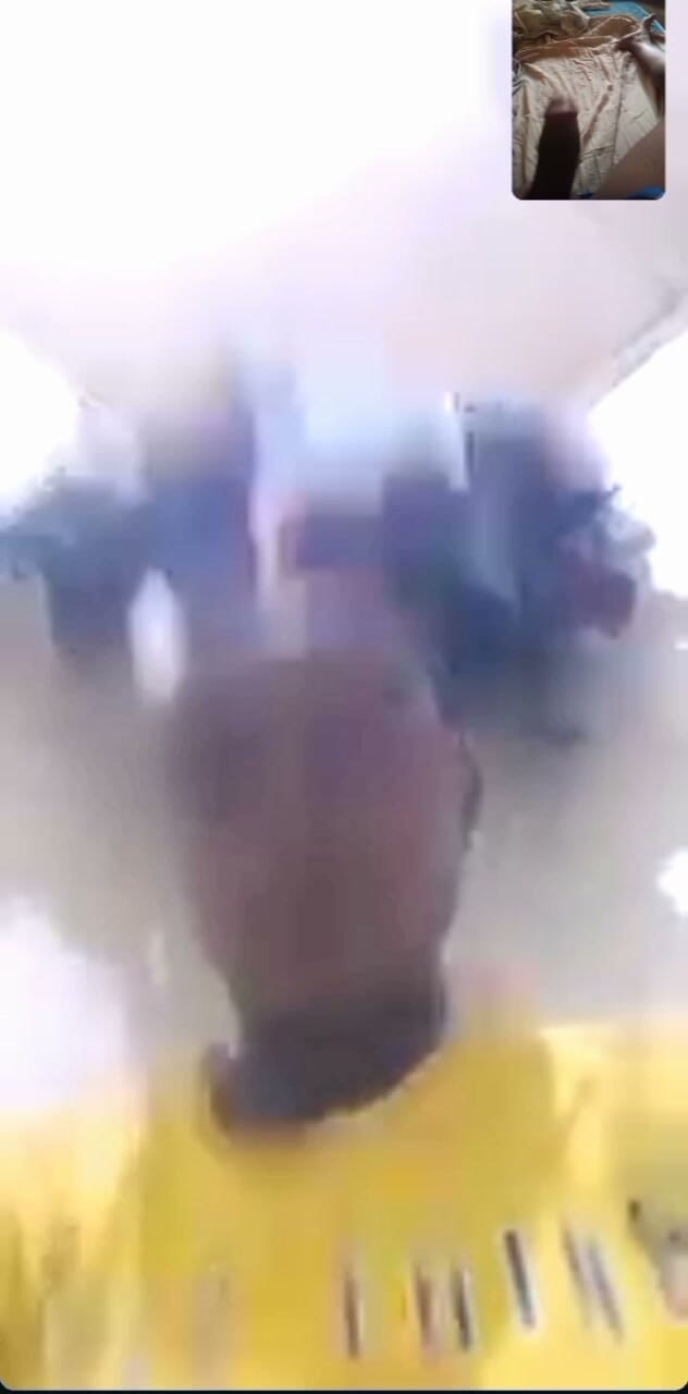 Sugarmama video call mutual masturbation: Bermain pepek berbulu di sembang video