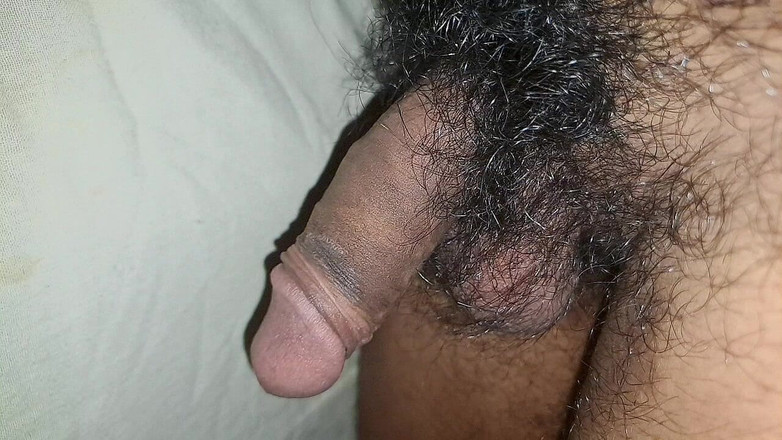 Desi_Porn_India: Ung indisk pojke visar sin stora kuk del- 2.