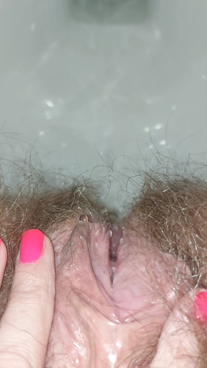 GinnaGg: Pissing Woman in the Toilet
