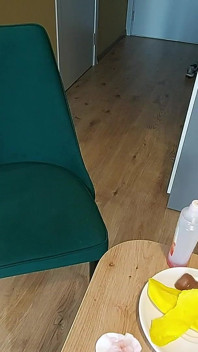 Zapnul jsem kameru, když jsem si suntahoval polštinu z nehty.