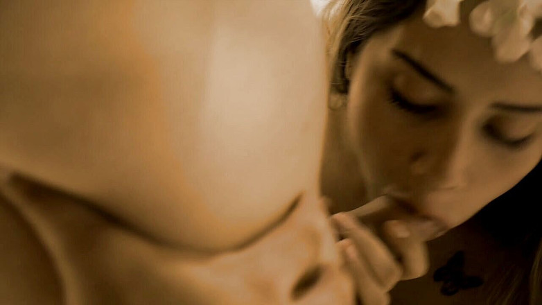 Sara Blonde: Putri kehilangan kebajikannya