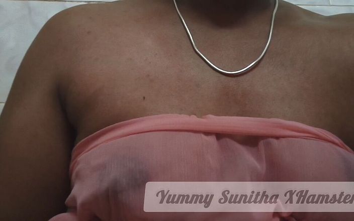 Yummysunitha: Вкусная Sunitha соблазняет в мокром прозрачном платье и стонет громко!