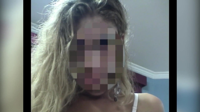Amateurs videos: Mężczyzna filmuje dziewczynę dokuczającą mu przed pieprzenie