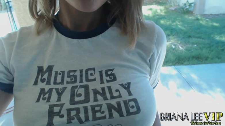 Candyman Productions: Briana Lee - 야외 오줌