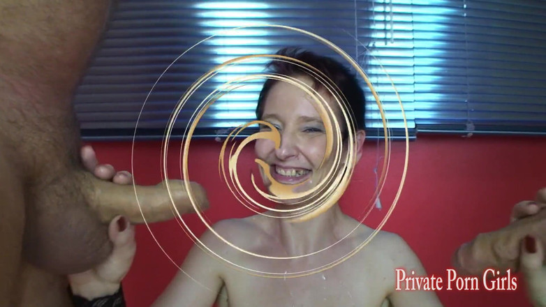 Private Porn Girls: 발정난 눈가리개를 한 Cheval 더블 섹스