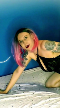 Lady Angela Findom dla dobrych chłopców chwalą Kink Findom