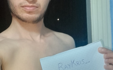 RayKris: Je Mets Un Concombre Dans Mon Cul À La Maison