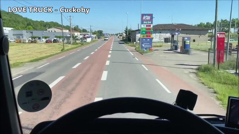 Cuckoby: Crot banyak di dalam love truck