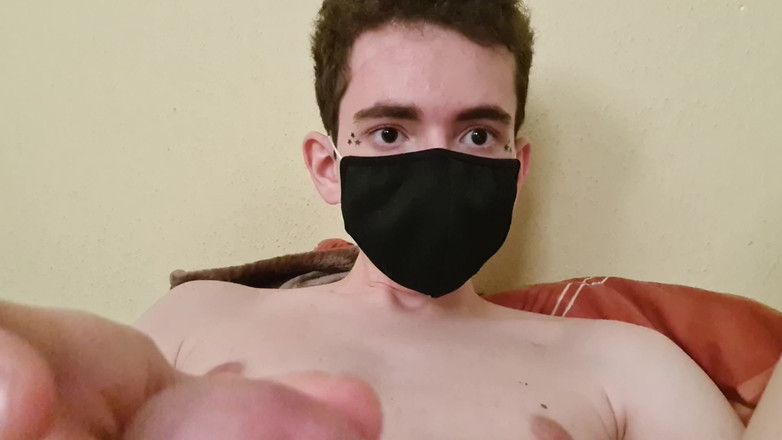 Prettyboi2000x: ट्रांस गर्ल विशाल डिल्डो के साथ अपनी तंग गांड चोदती है - सुंदरboi2000x