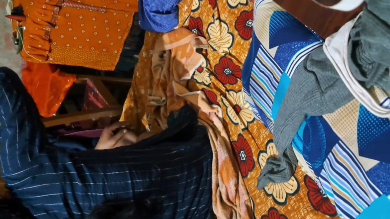 House stage: Indische Desi Bhabhi eerste dag Chudai video geweldige Chudai video...