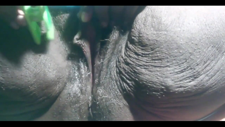 His Queen Suga: 見て、手がない