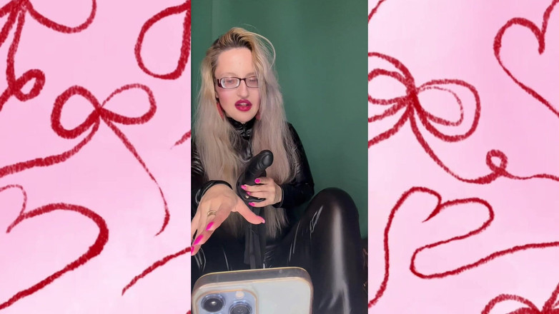 FinDom Goaldigger: Plimbare pe tocuri sau Simte-mi cizma, sclav efeminat de formare...