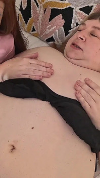 Erkek arkadaşımın eski arkadaşımı sikmesine izin verdim! Birthday Suprise