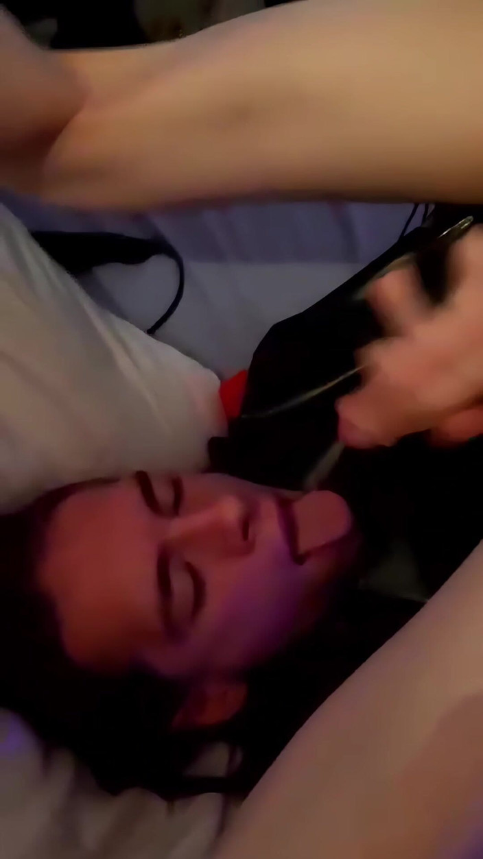 LoonaFemboy: Loona Shemale Trans Stroke a Cumshot on Her Face Come...