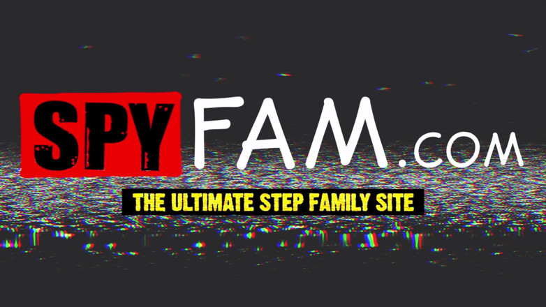 5PYFAM: Costume Pranking Stepsis