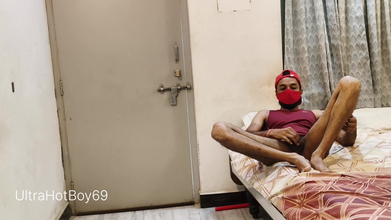 UltraHotBoy69: 有心情的裸体时刻