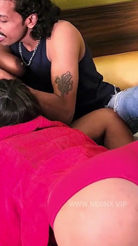 Lilly Silly seks tegar yang belum disunat