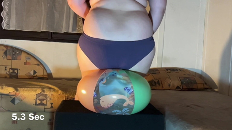 BeachBallsDuo: Jak szybko możemy usiąść pop beachball z naszymi ponad 100kg ciała?