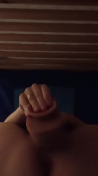 Fodendo com meu grande vibrador - parte 2