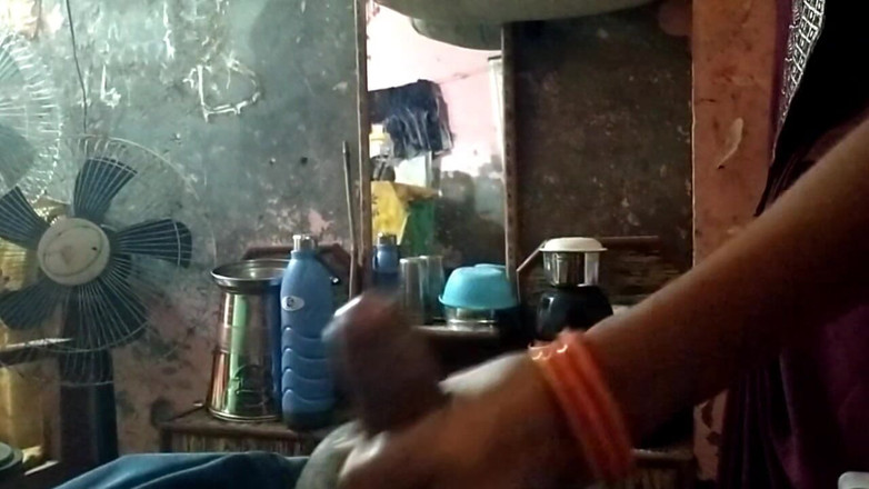 hotsimran70: Video pertama Simran lagi asik masturbasi bareng pacarnya
