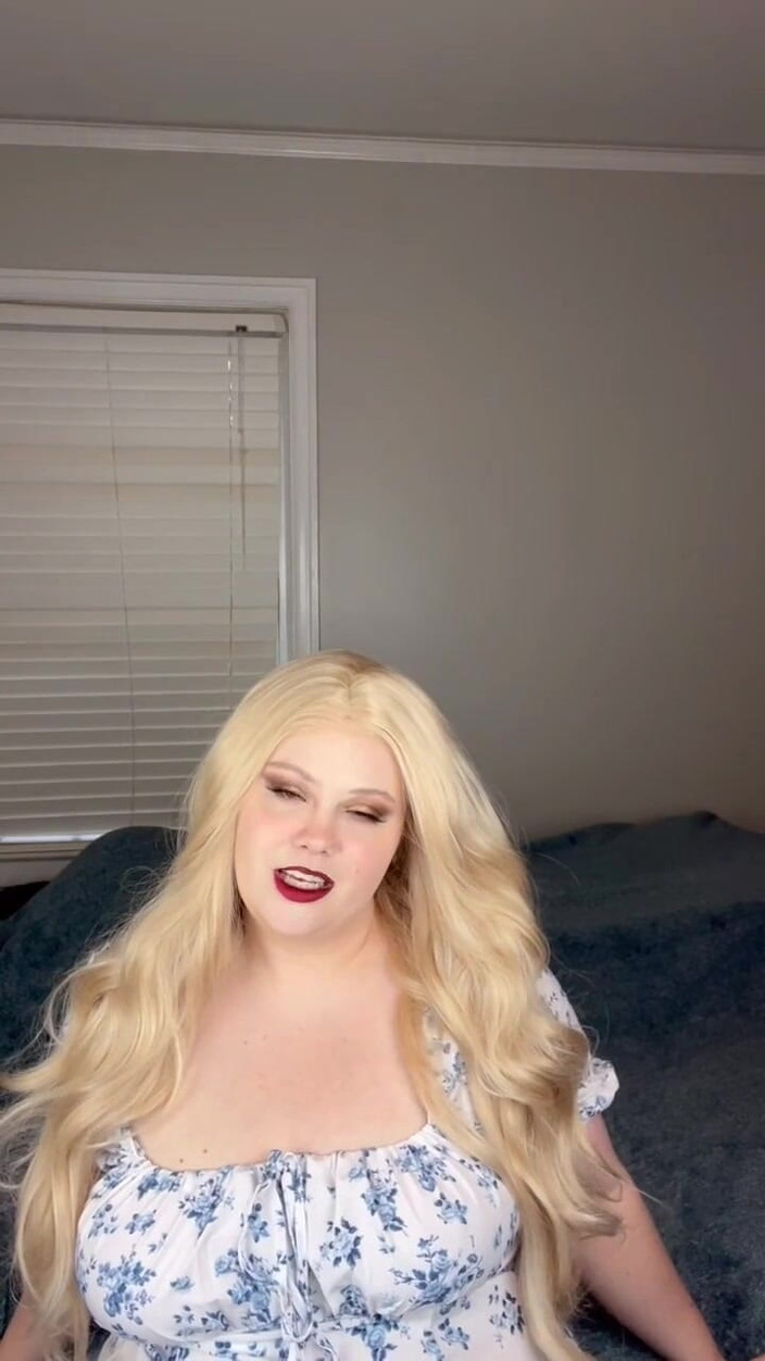 Dirtysecret studio: Curang Pada Isteri Awak Dengan Awak