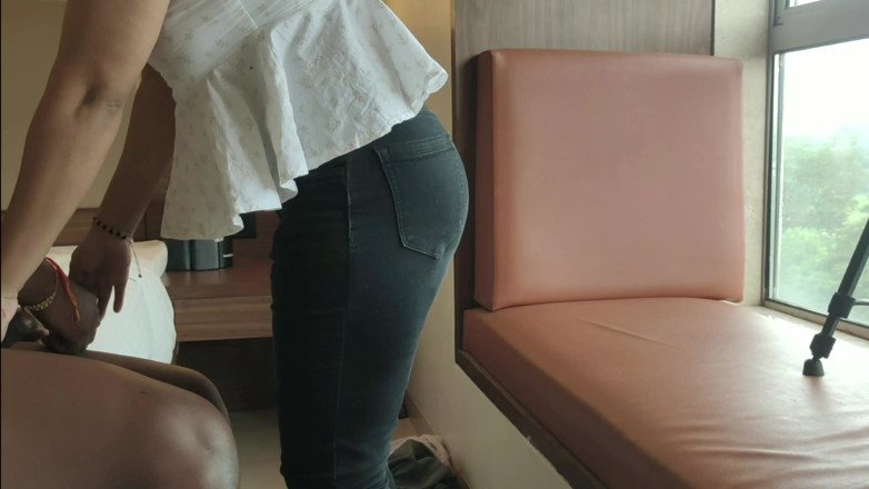 Riya Naidu: Secretary Riya Gives Blowjob to Boss for Promotion
