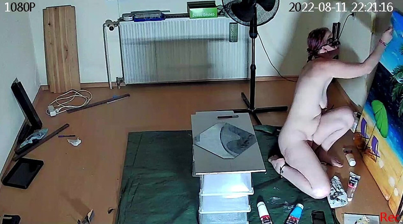 KittieNoOne: Nackte kunstarbeit mit einem Schwanz-Plug-in