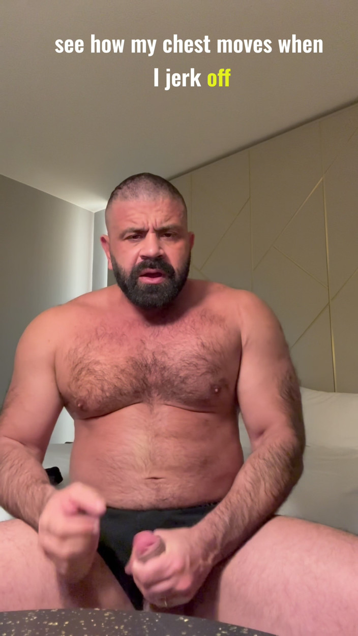 Massive daddy xxx: Business Muscle Stepdaddy Needs a Bitch to Relax