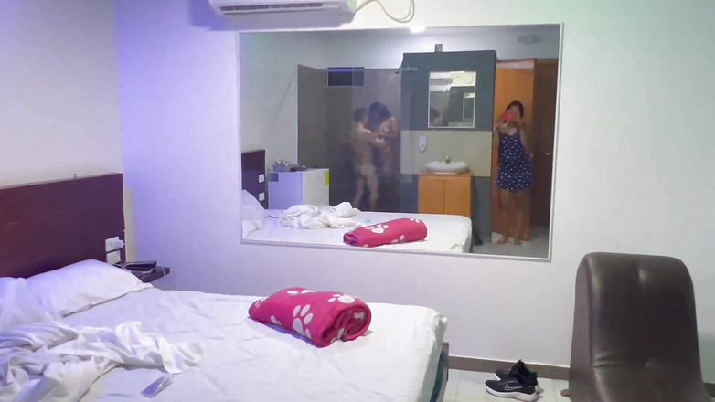 Lady: Este é o melhor trio caseiro que você já viu - as...