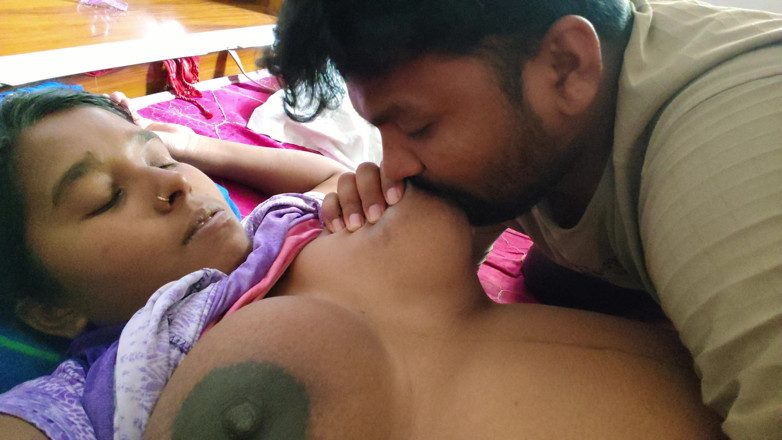Premi pooja: Devar Apni Pregnant Bhabhi Ka Boobs Suking Kar Raha He -...